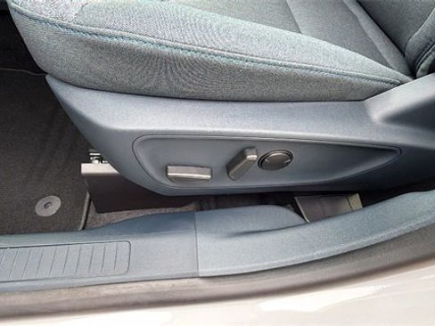 New 2026 Ford Maverick XLT w/ XLT Luxury Package image 21