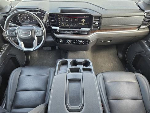 Used 2022 GMC Sierra 1500 SLT image 25