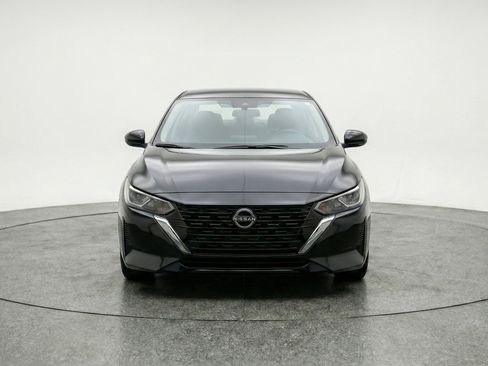Used 2025 Nissan Sentra SV image 2