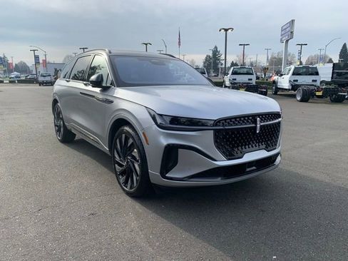 New 2026 Lincoln Nautilus Black Label image 9