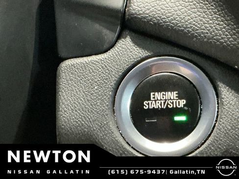 Used 2020 Chevrolet Equinox LT FWD image 20