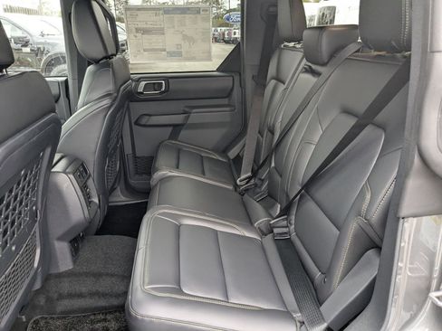 New 2025 Ford Bronco Badlands image 16