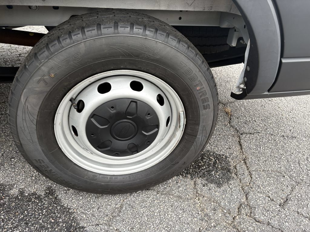 Used 2021 Ford Transit 250 Medium Roof RWD image 14