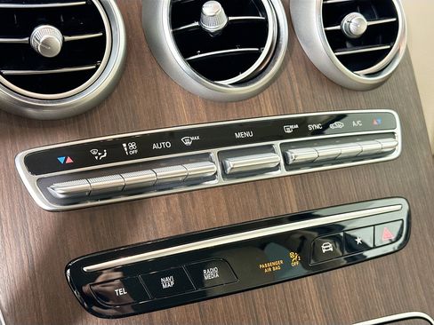 Certified 2021 Mercedes-Benz GLC 300 4MATIC image 20