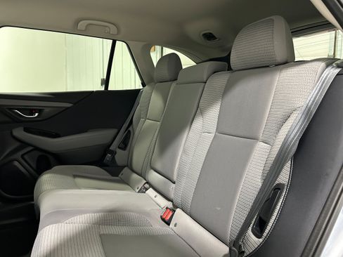 Used 2022 Subaru Outback Premium AWD/4WD image 27