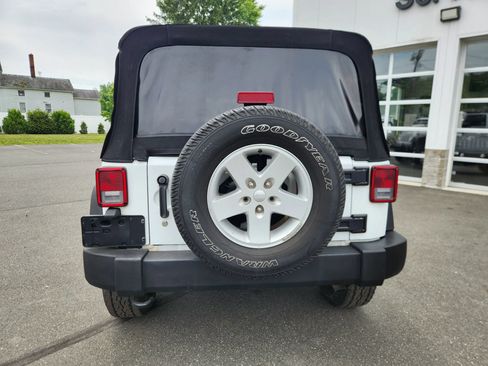 Used 2017 Jeep Wrangler Unlimited Sport w/ Quick Order Package 24S AWD/4WD image 22