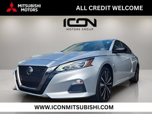 Used 2021 Nissan Altima 2.5 SR FWD image 1