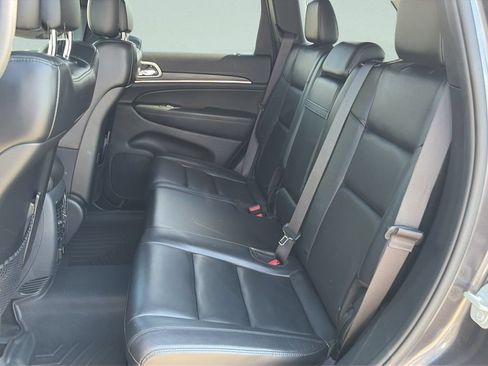 Used 2019 Jeep Grand Cherokee Limited AWD/4WD image 10
