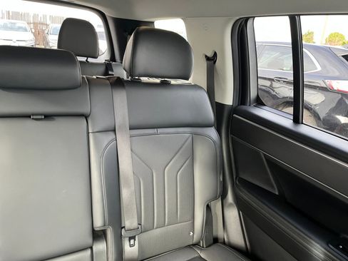 Used 2025 Hyundai Santa Fe SEL image 38