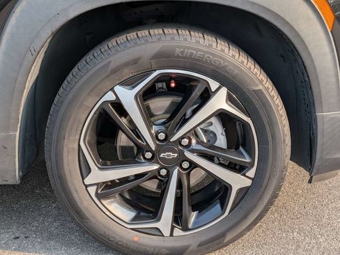 Used 2022 Chevrolet TrailBlazer RS FWD image 11