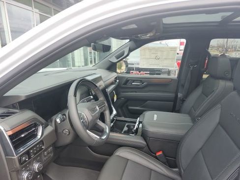 New 2026 GMC Yukon Denali w/ Denali Reserve Package image 11