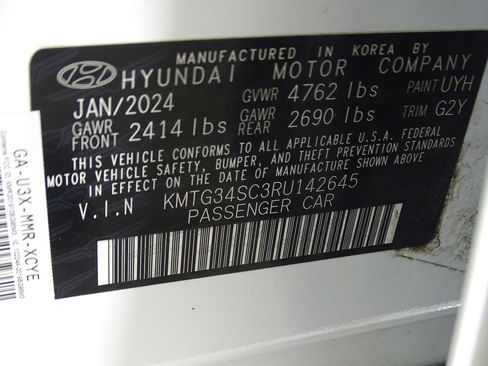 Used 2024 Genesis G70 2.5T image 22