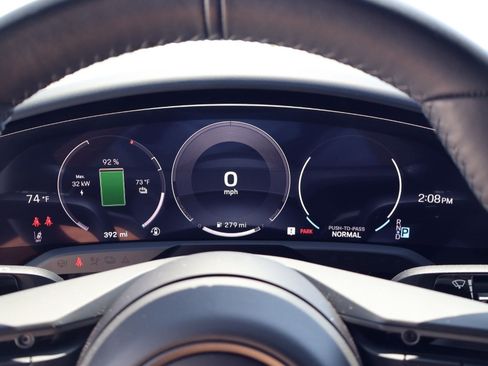 Certified 2025 Porsche Taycan 4S AWD/4WD image 16