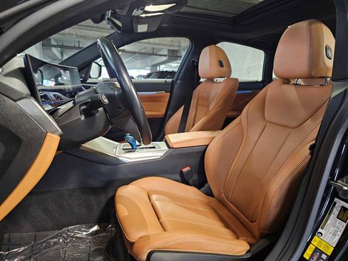 Used 2023 BMW i4 eDrive35 RWD image 31