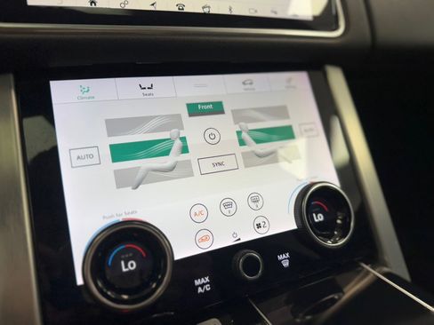 Used 2019 Land Rover Range Rover image 92