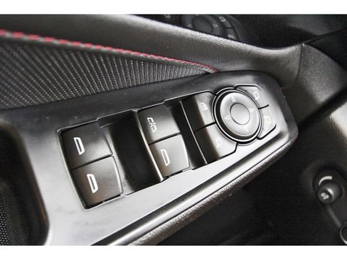 Used 2023 Chevrolet Traverse RS AWD/4WD image 21