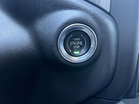 Used 2024 Chevrolet Silverado 1500 Custom image 25