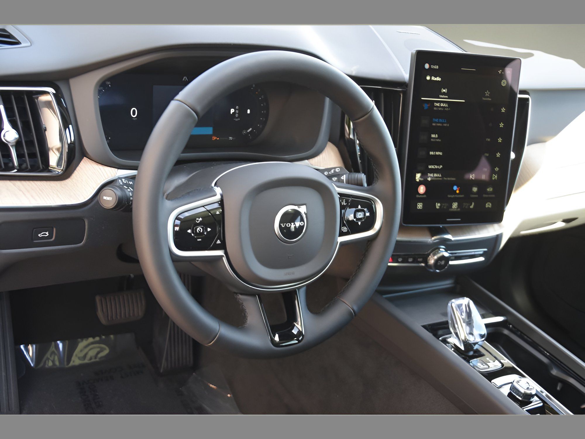 Certified 2026 Volvo XC60 B5 Plus w/ Protection Package Premier AWD/4WD image 12