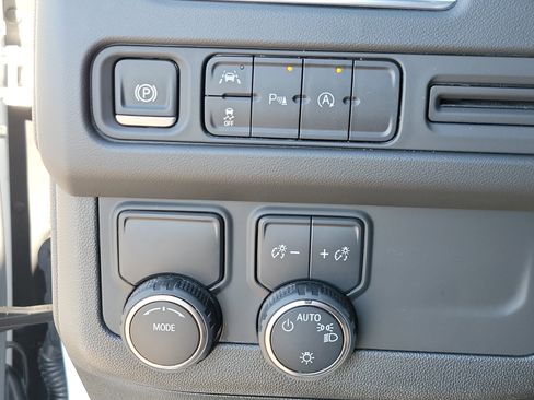 Used 2024 Chevrolet Tahoe Premier image 20