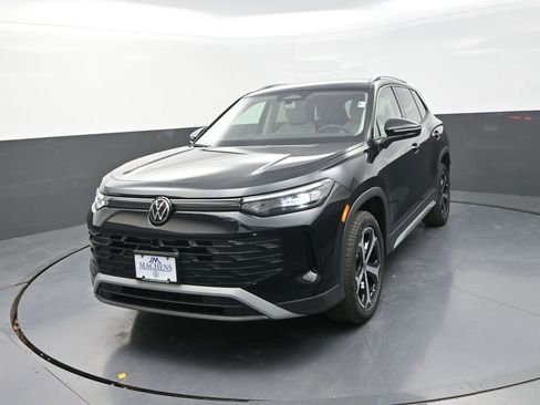 New 2026 Volkswagen Tiguan SE AWD/4WD image 4