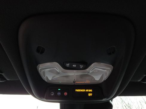 Certified 2025 Chevrolet TrailBlazer ACTIV w/ Convenience Package image 24