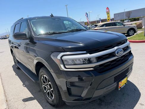 Used 2024 Ford Expedition XLT RWD image 8
