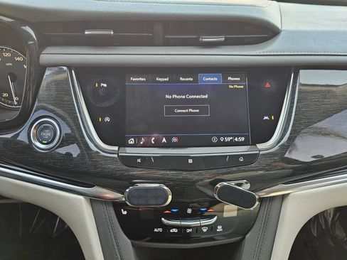 Used 2020 Cadillac XT6 Premium Luxury image 26