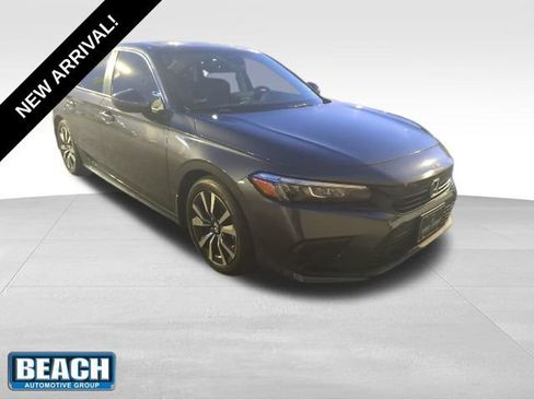 Used 2022 Honda Civic EX image 1