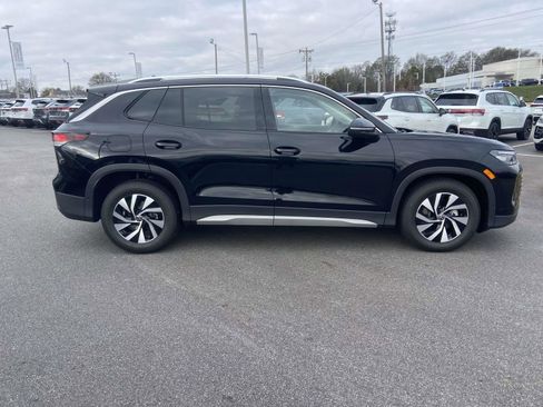 New 2026 Volkswagen Tiguan S image 10