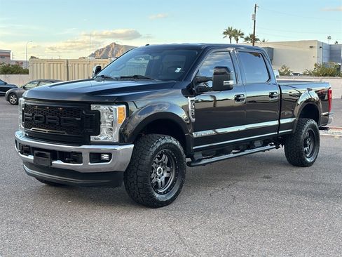 Used 2017 Ford F350 Lariat w/ Lariat Value Package image 9