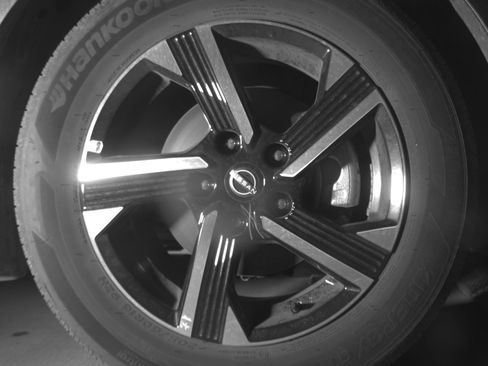 Used 2025 Nissan Sentra SV FWD image 13