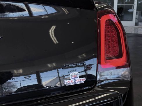 Used 2021 Chrysler 300 S w/ S Model Appearance Package image 12