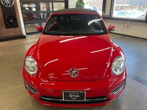 Used 2018 Volkswagen Beetle 2.0T Coast FWD image 32