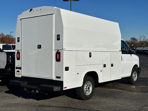 New 2024 GMC Savana 3500 w/ Power Convenience Package image 3