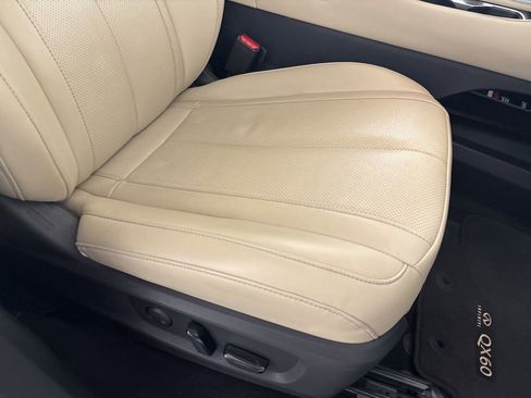 Used 2023 INFINITI QX60 Luxe w/ Performance Audio Package image 32