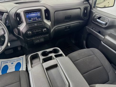 Used 2022 Chevrolet Silverado 1500 Custom Trail Boss AWD/4WD image 27