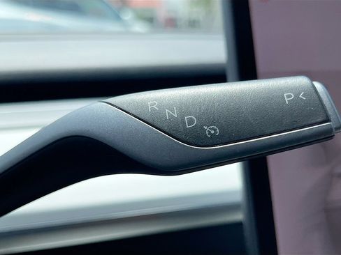 Used 2023 Tesla Model 3 Standard Range RWD image 30