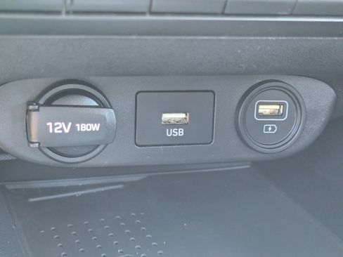 Used 2021 Hyundai Elantra SEL w/ Convenience Package FWD image 27