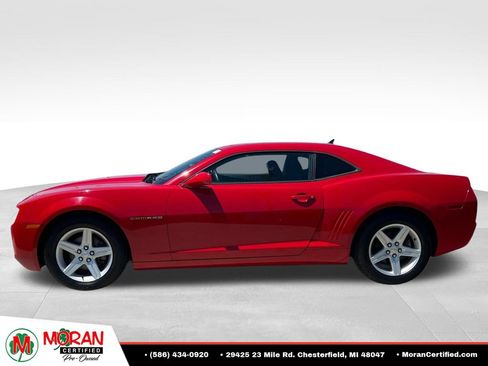 Used 2010 Chevrolet Camaro LT RWD image 2