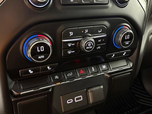 Used 2020 Chevrolet Silverado 1500 LT w/ All-Star Edition RWD image 44