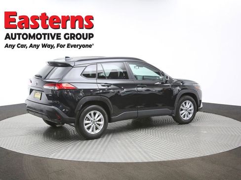 Used 2022 Toyota Corolla Cross LE image 41