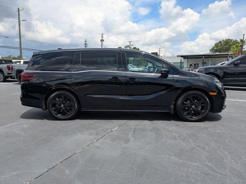 Used 2023 Honda Odyssey Sport image 4