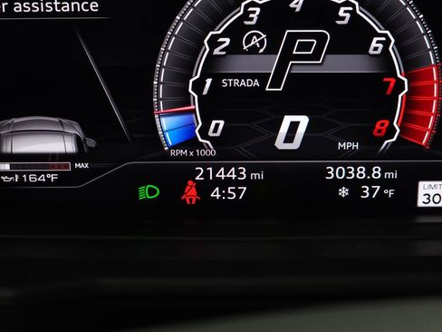 Used 2021 Lamborghini Urus image 26