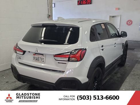 Used 2025 Mitsubishi Outlander Sport AWD image 4