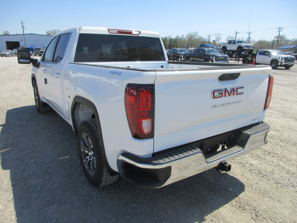 New 2026 GMC Sierra 1500 SLE w/ Max Trailering Package AWD/4WD image 6