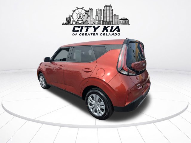 Used 2025 Kia Soul LX FWD image 4