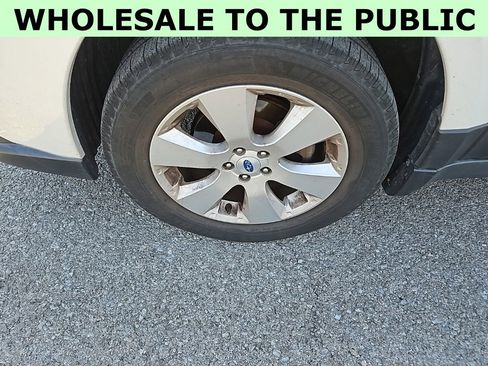 Used 2011 Subaru Outback 2.5i Limited image 13