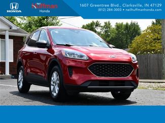 Used 2022 Ford Escape SE w/ Cold Weather Package image 1