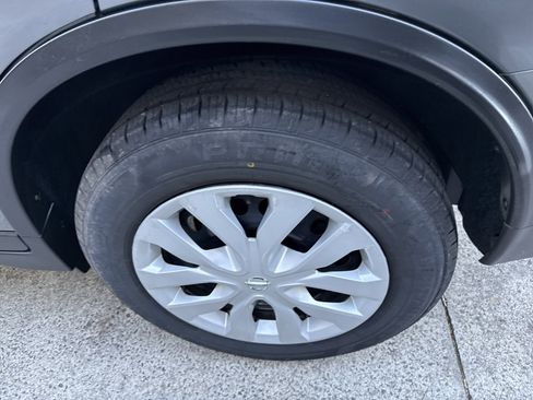 Used 2017 Nissan Rogue S image 20