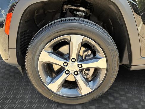 New 2026 Jeep Grand Cherokee L Limited image 23